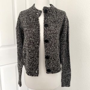 Short O-Neck Cardigan